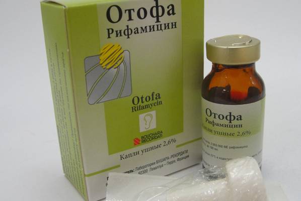 Антибиотики и капли в уши при отите