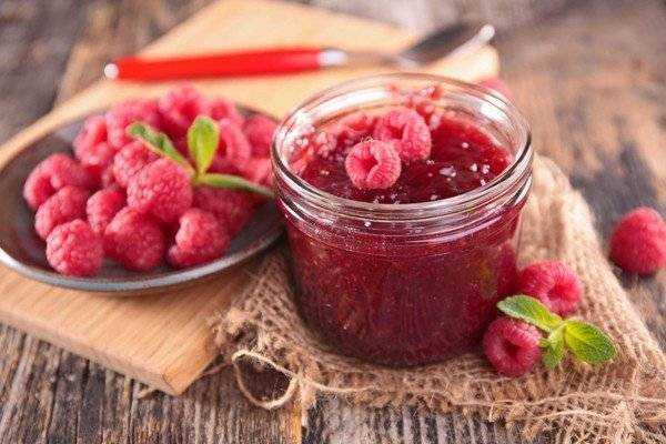Можно ли пить малиновый чай при простуде