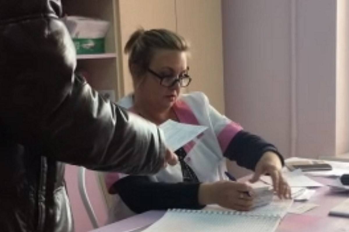 Кровь при постановке манту