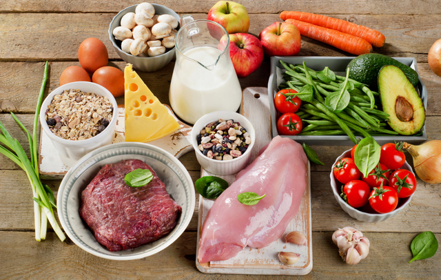 Диета при тромбозе: полезные и вредные продукты