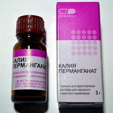 Раствор марганцовки для комнатных растений.